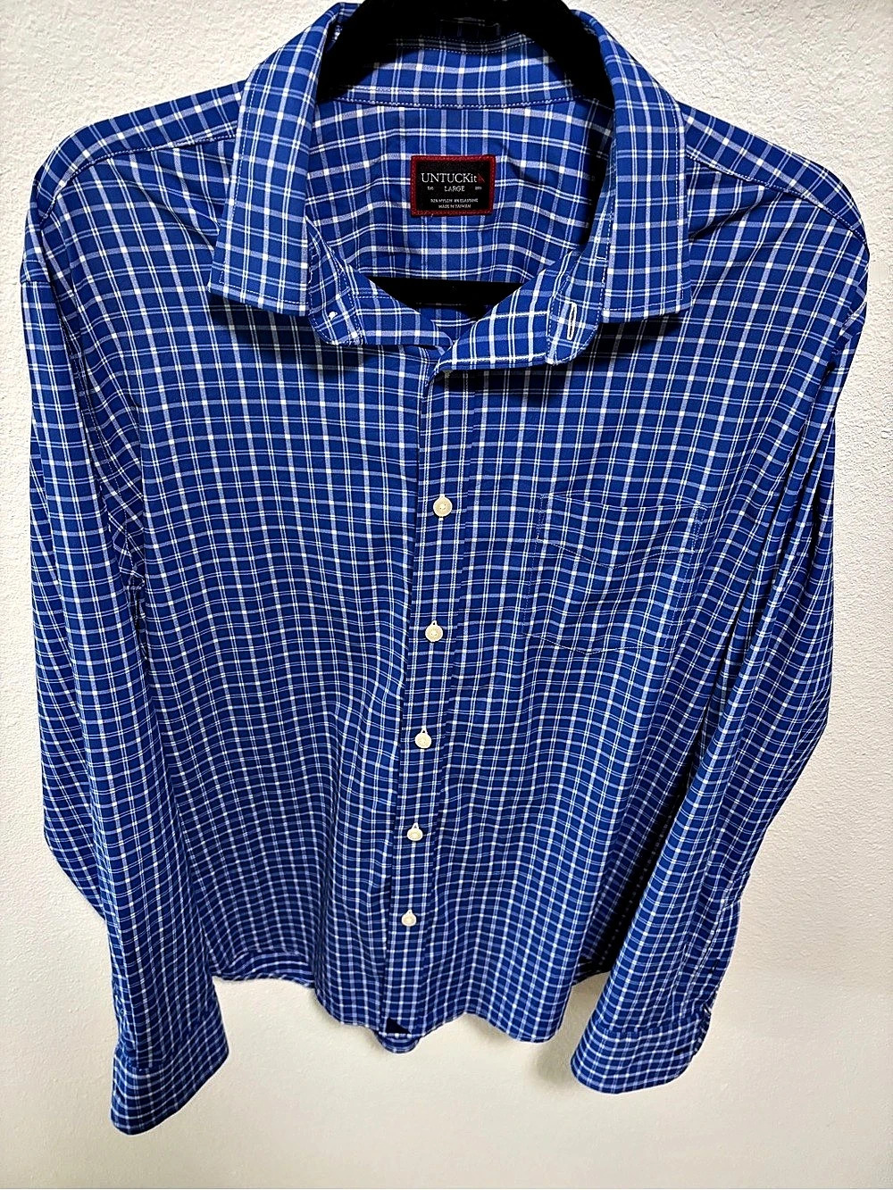 Men’s UNTUCKit Plaid Button Down - Blue & White Plaid - Size Large - Like New